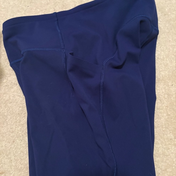 Lululemon Fast & Free Crop, 19”, size 8 - Picture 6 of 8